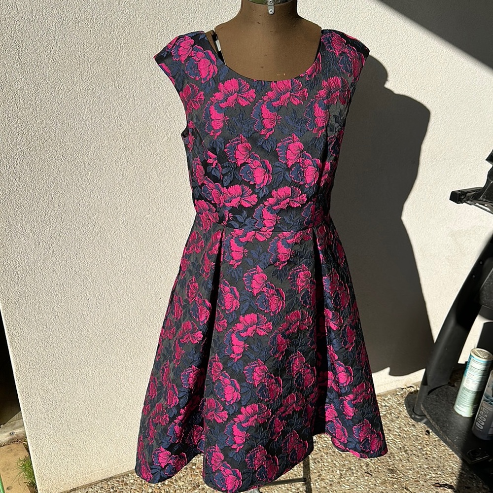 Review size 12 jacquard black, navy and fuchsia evening dress - Picture 2 of 10